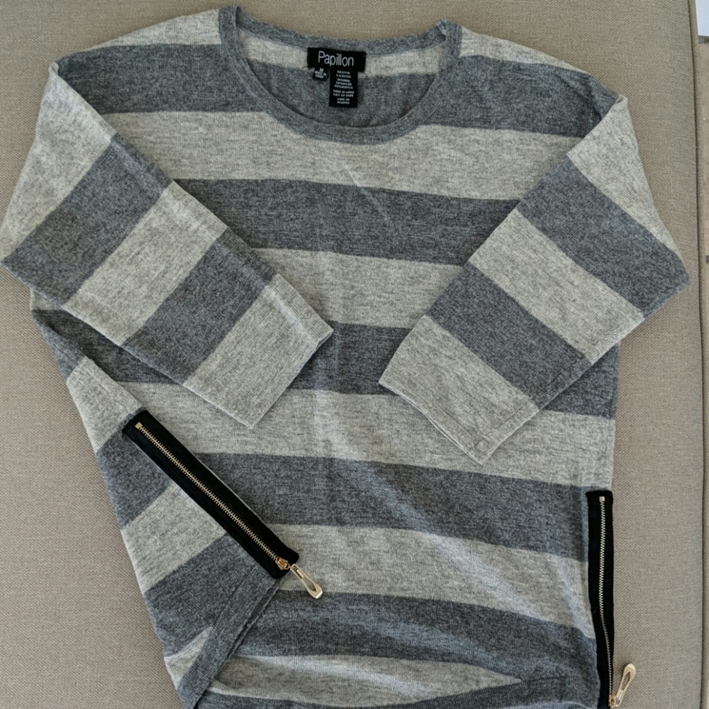 Papillon 3/4 Sleeve Sweater